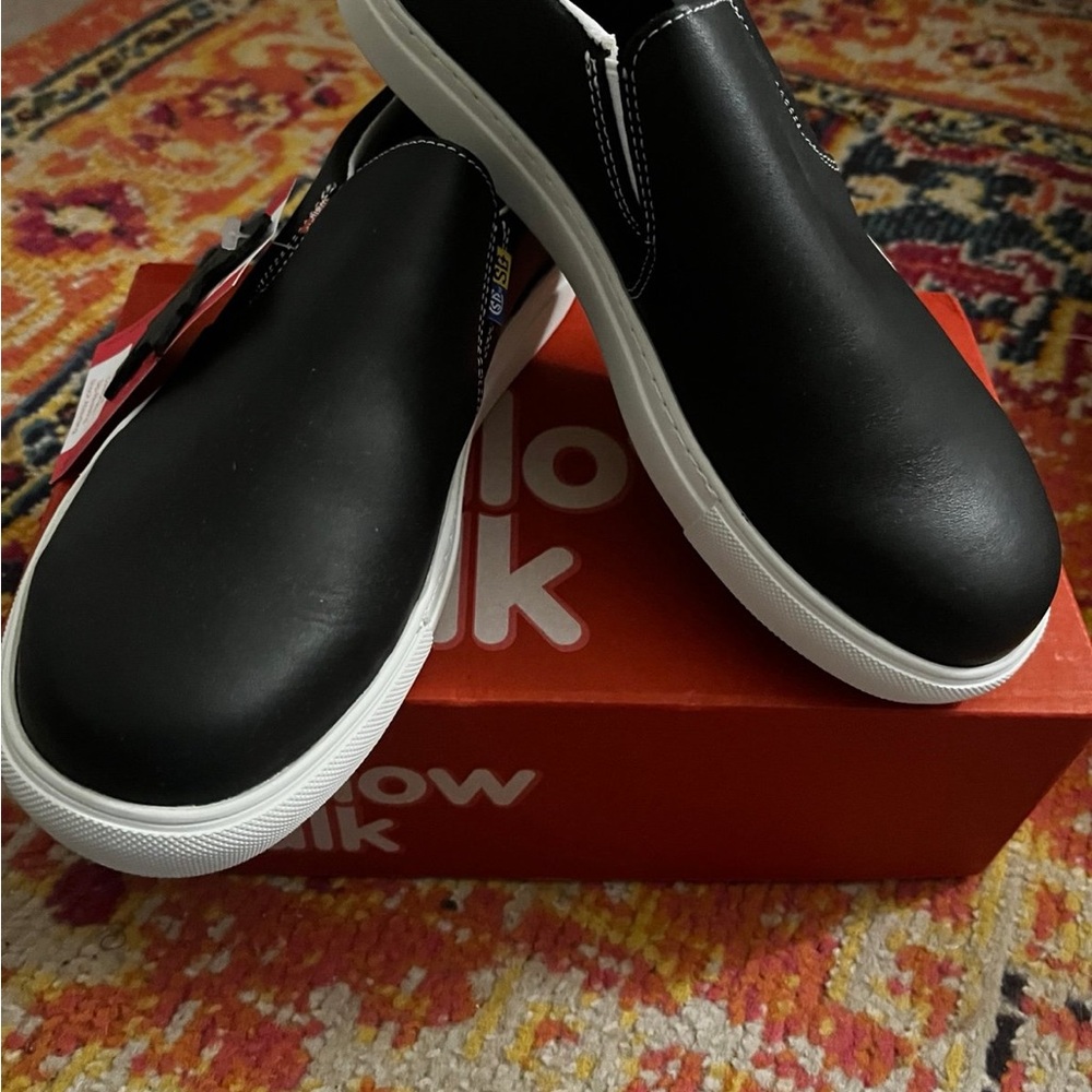 Mellow walk slide on steel toe shoes NEW 9.5 women’s